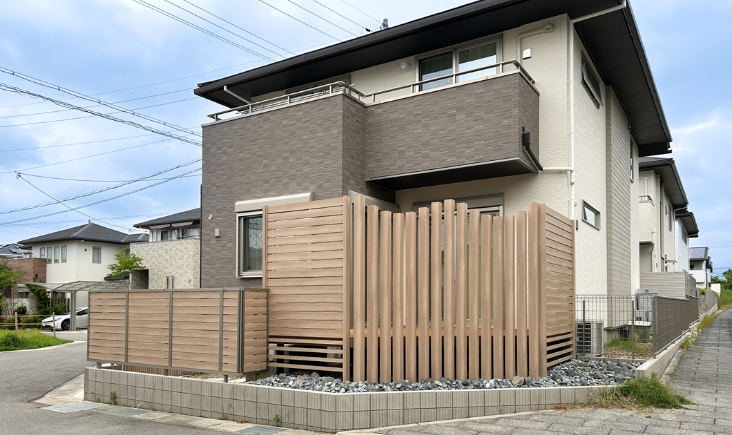 外構｜外からの視線をやさしく遮りくつろげる空間づくり